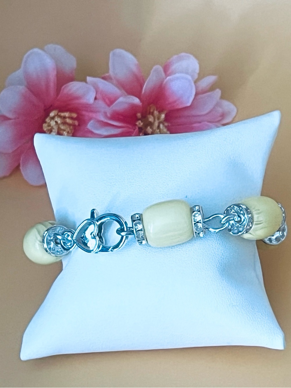 Yellow Lucite and Silver Beaded Bracelet